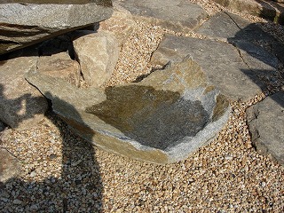 手水鉢