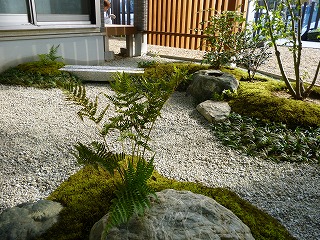 奈良県　大和郡山市　Ｓ邸　和風の庭つくり、坪庭