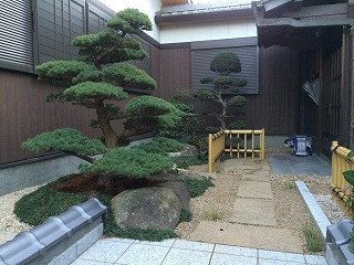 大阪　和泉市　Ｙ様　玄関前の庭造り