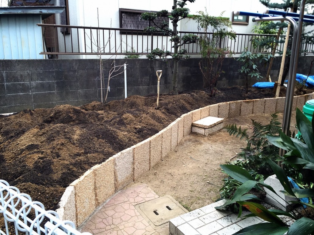 大阪　大阪狭山市　庭のリフォーム、花壇つくり　完成