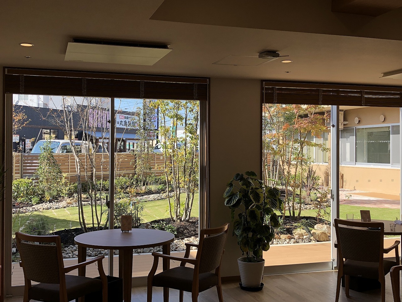 大阪　阪南市　Ｙさん　五感を感じる庭・ガーデンセラピー（カフェからの眺め）