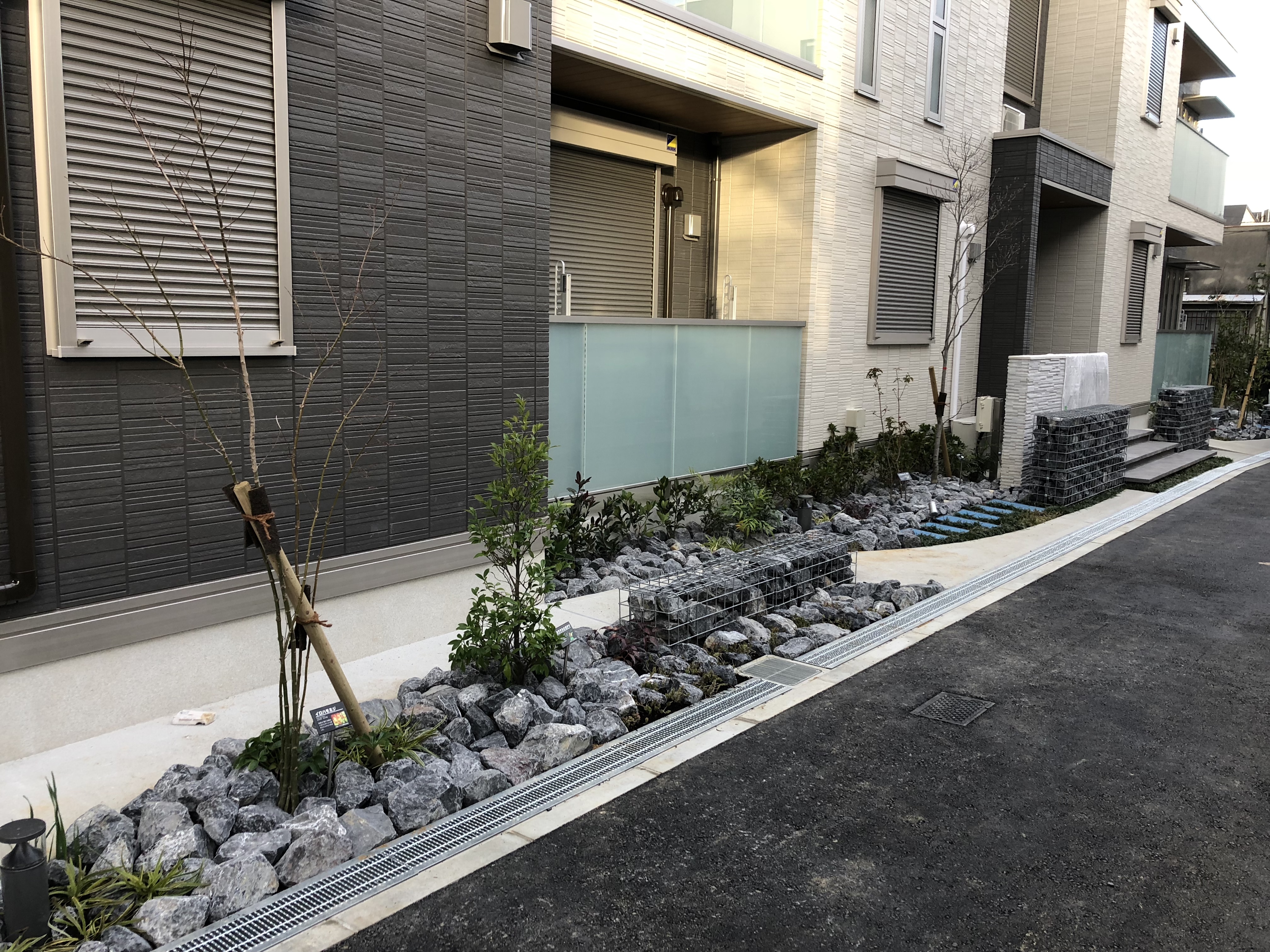 大阪　阿倍野区　マンションの雑木の庭