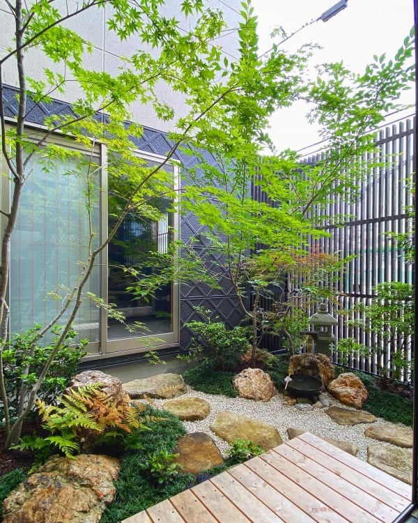 大阪　堺市浜寺の庭